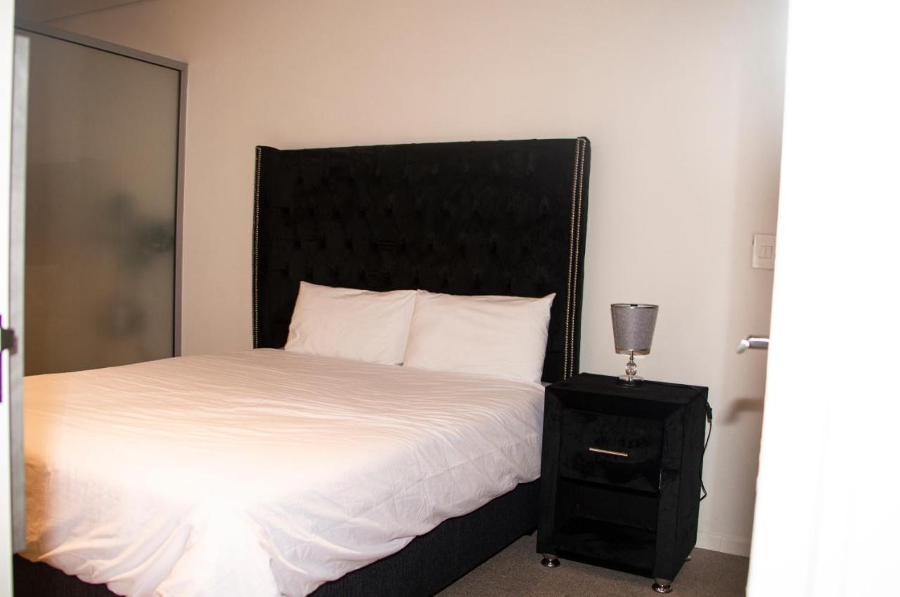 Urban Oasis Apartments At Freedom Plaza Windhoek Exterior photo