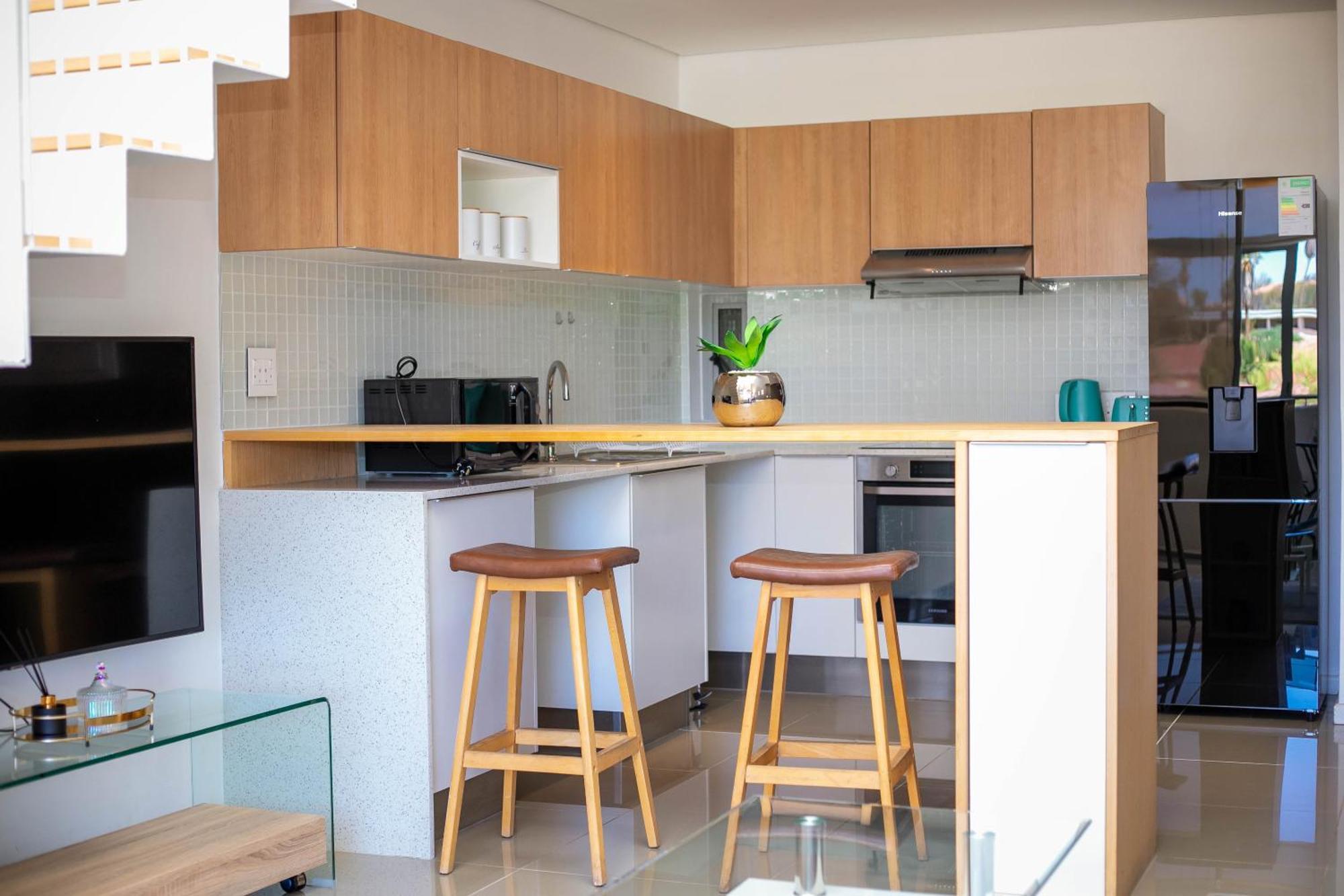 Urban Oasis Apartments At Freedom Plaza Windhoek Exterior photo